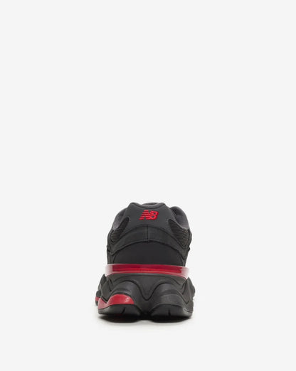 New Balance 9060 – Black/Red