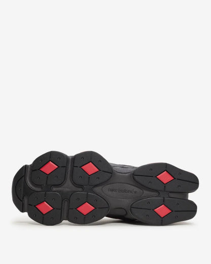 New Balance 9060 – Black/Red