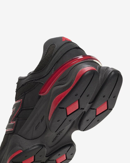 New Balance 9060 – Black/Red